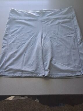 Athleta XL Bermuda Length Bike Shorts Activewear Athleisure Blue